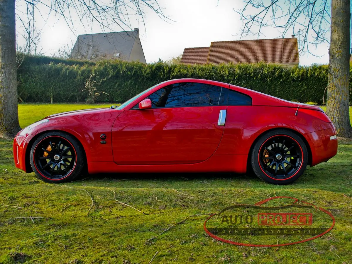 Nissan  350Z 3.5 V6 Base 7