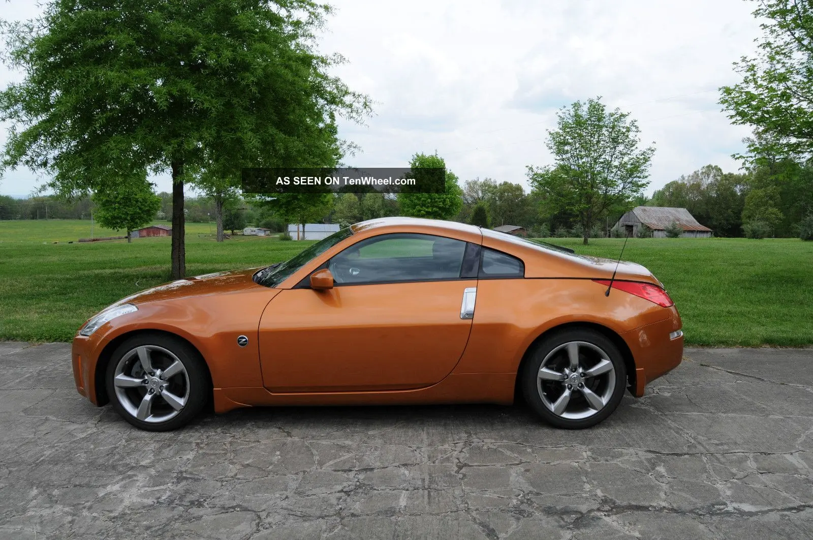 Nissan  350Z 3.5 V6 Base 3
