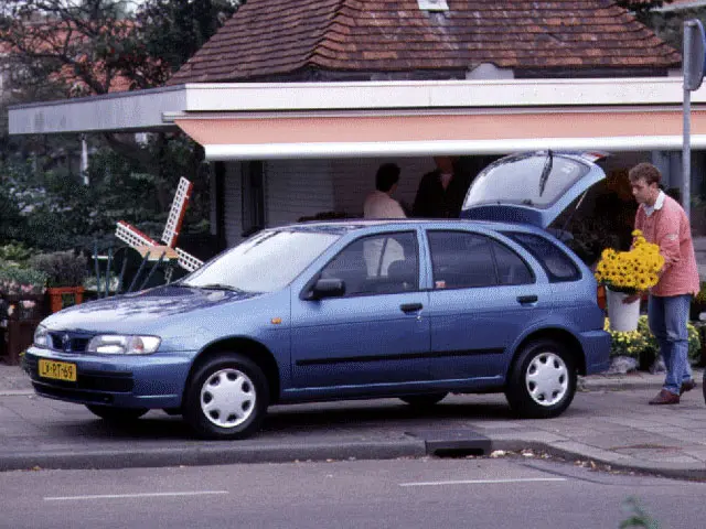 Nissan Almera Almera 1.4 GX 4