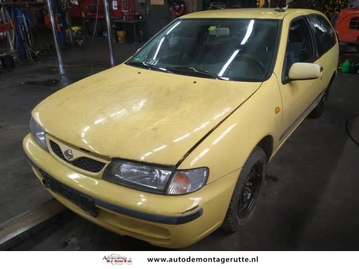 Nissan Almera Almera 1.4 LX 3
