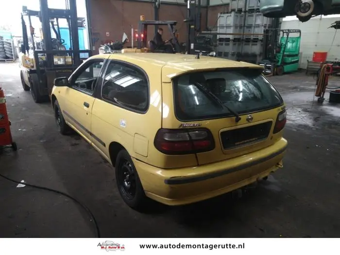 Nissan Almera Almera 1.4 LX 5