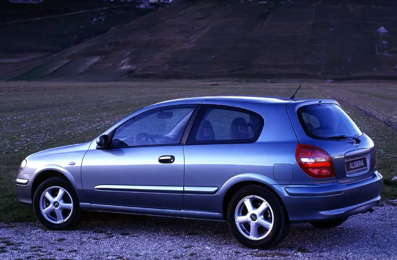 Nissan Almera Almera 1.5 Luxury 5