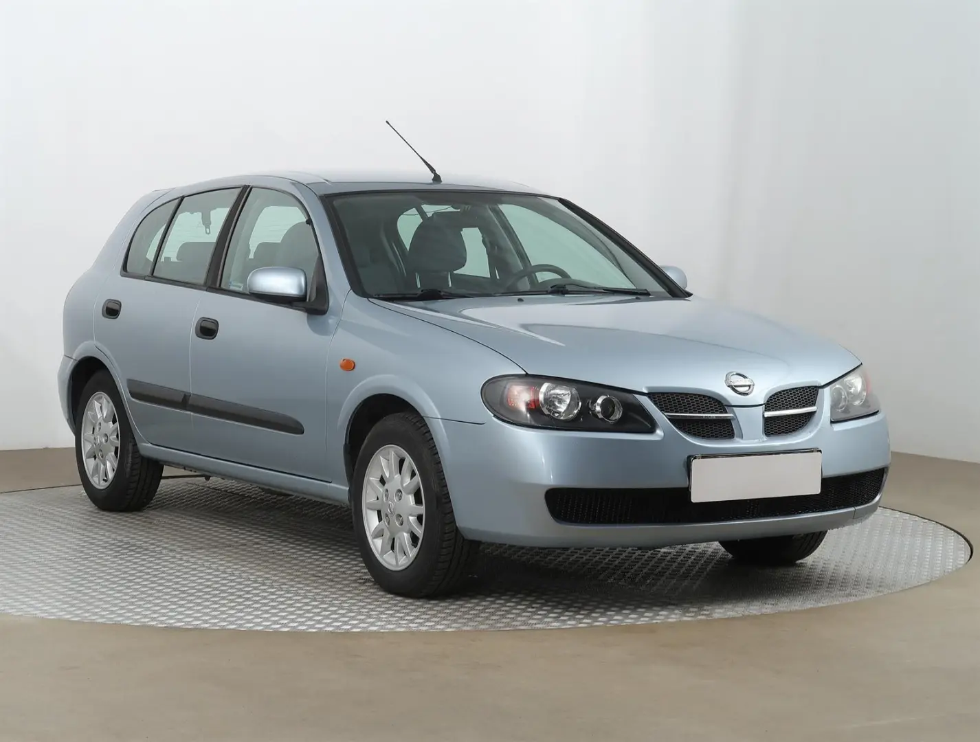Nissan Almera Almera 1.5 Mood 0