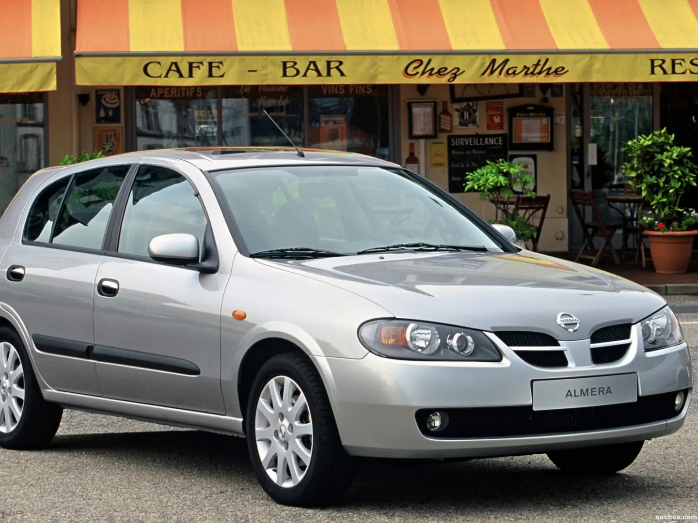 Nissan Almera Almera 1.5 Mood 2