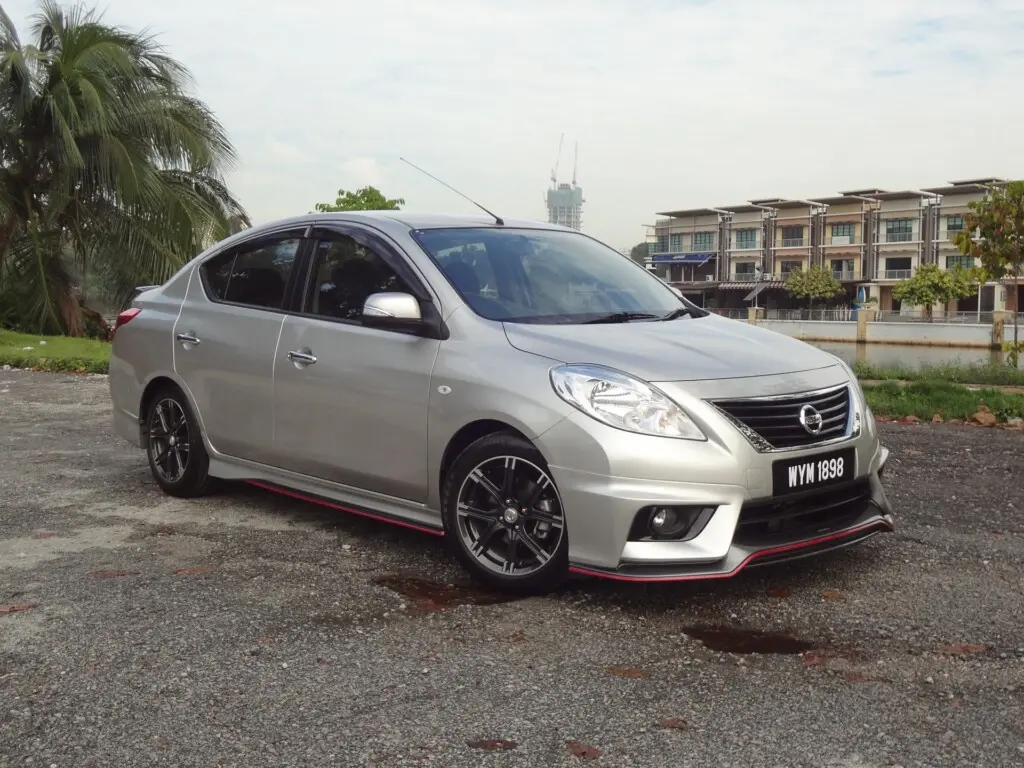 Nissan Almera Almera 1.5 Mood 5