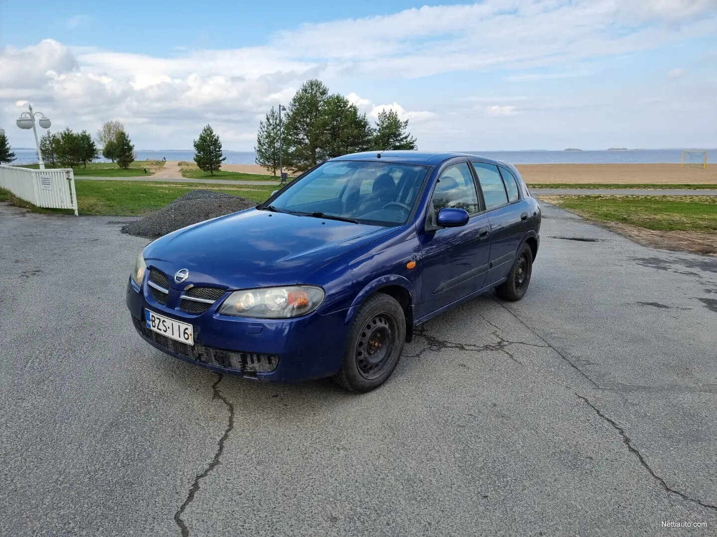 Nissan Almera Almera 1.5 Visia 1
