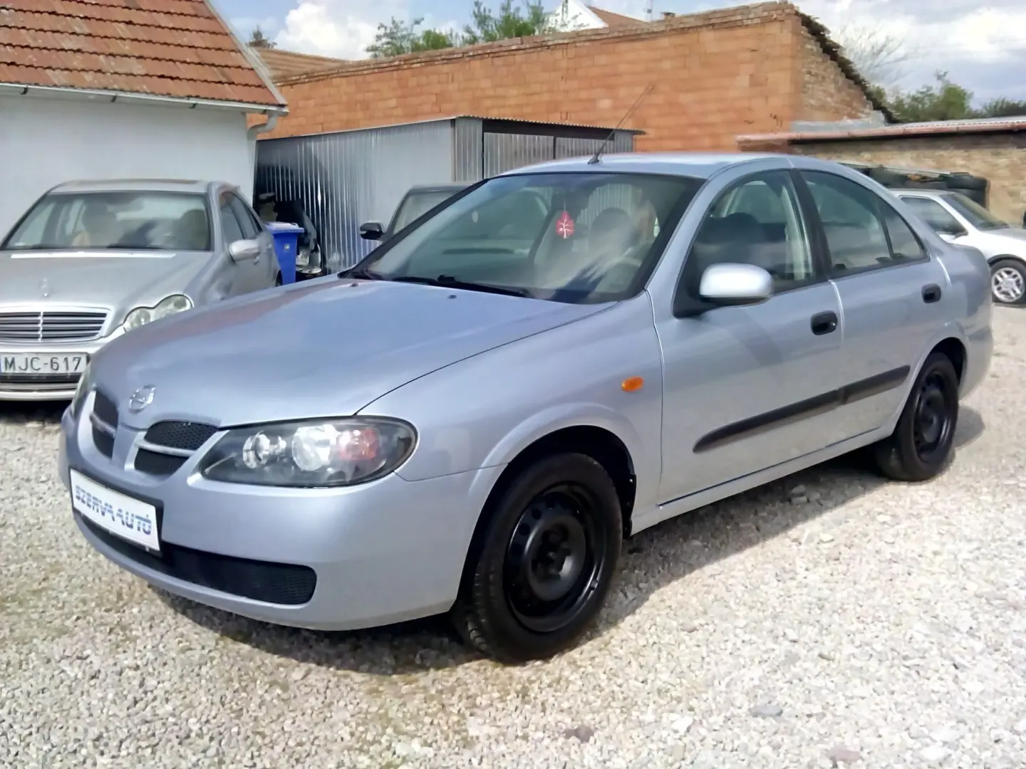 Nissan Almera Almera 1.5 Visia 0