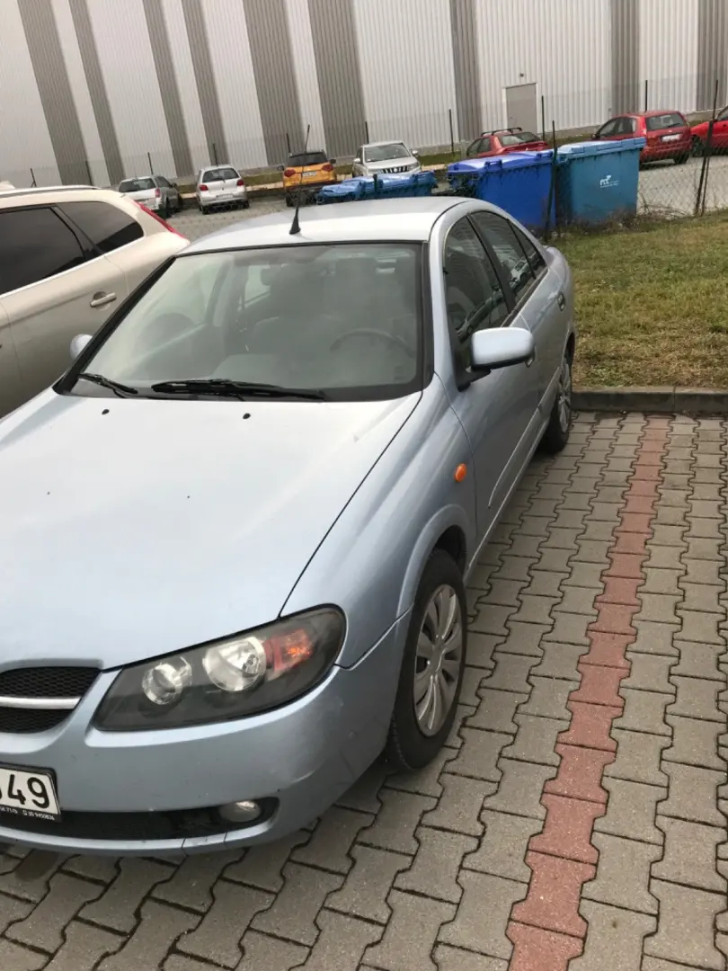 Nissan Almera Almera 1.5 Visia 2