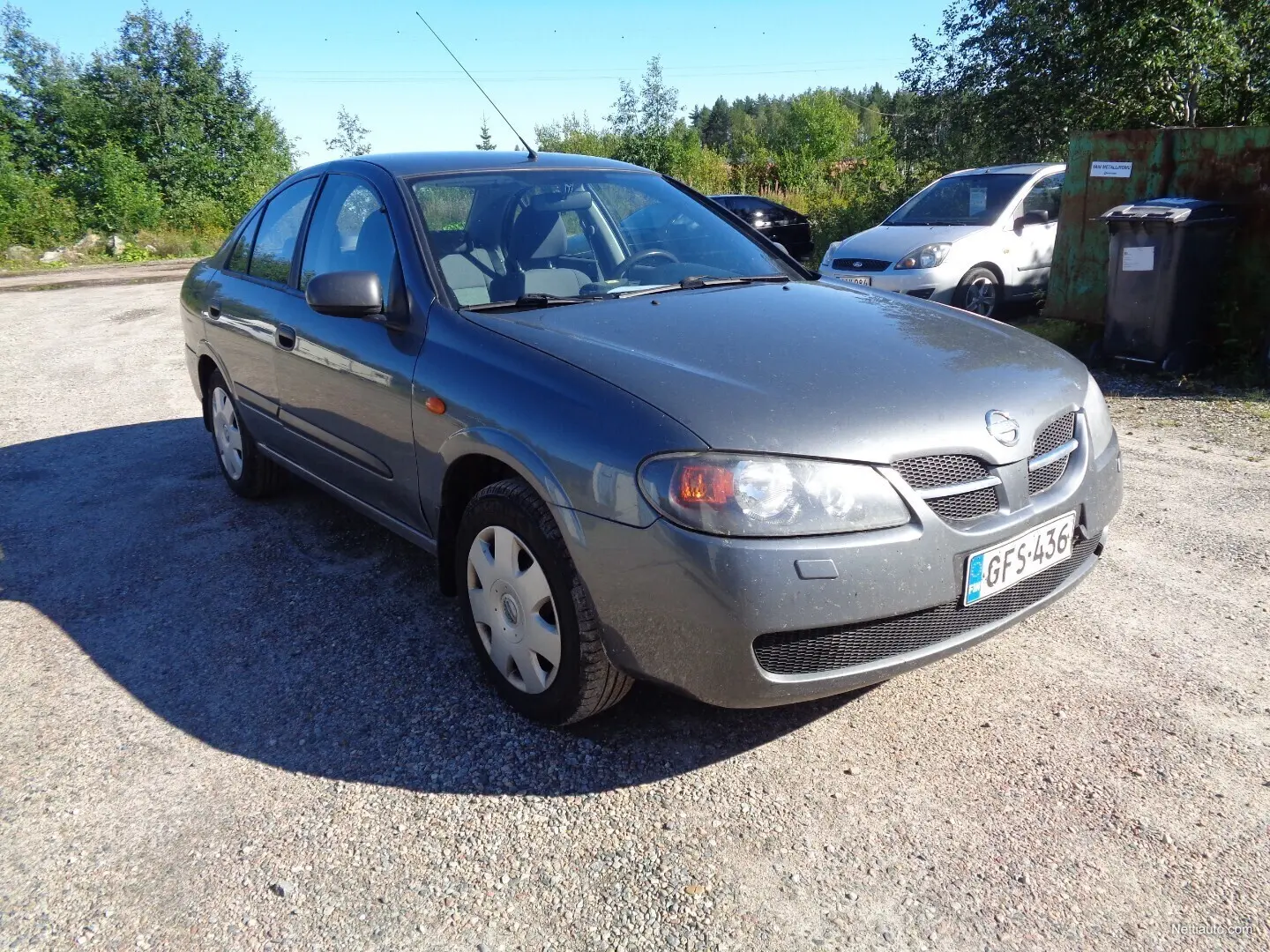 Nissan Almera Almera 1.5 Visia 4