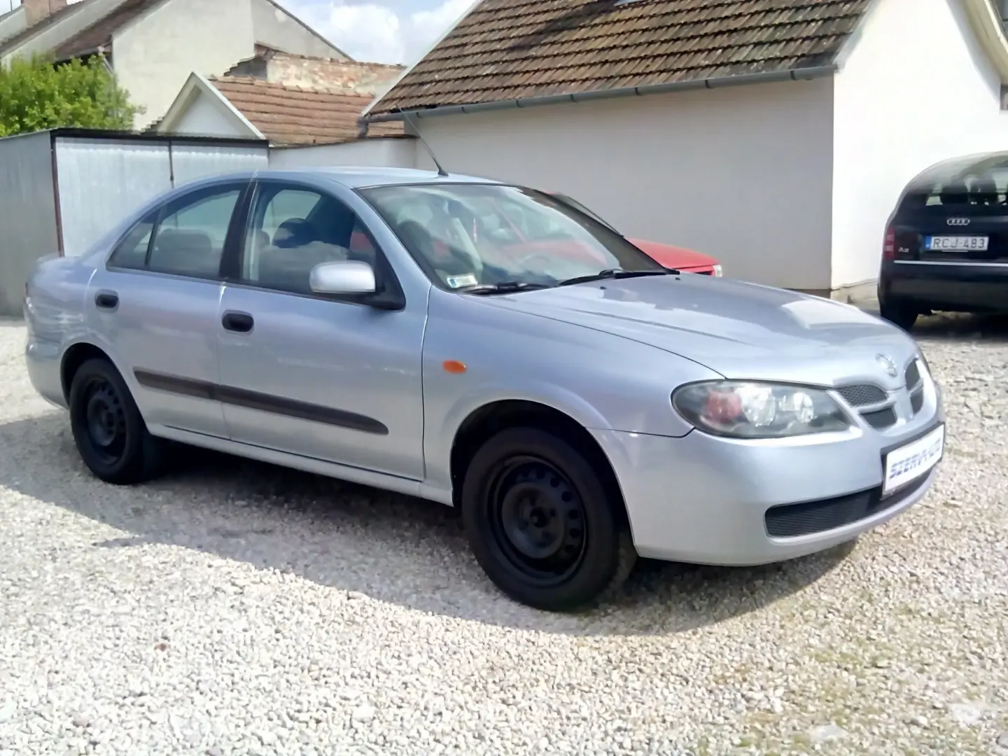 Nissan Almera Almera 1.5 Visia 4
