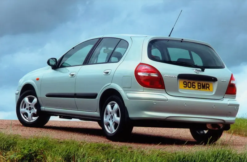 Nissan Almera Almera 1.5 Visia Plus 2