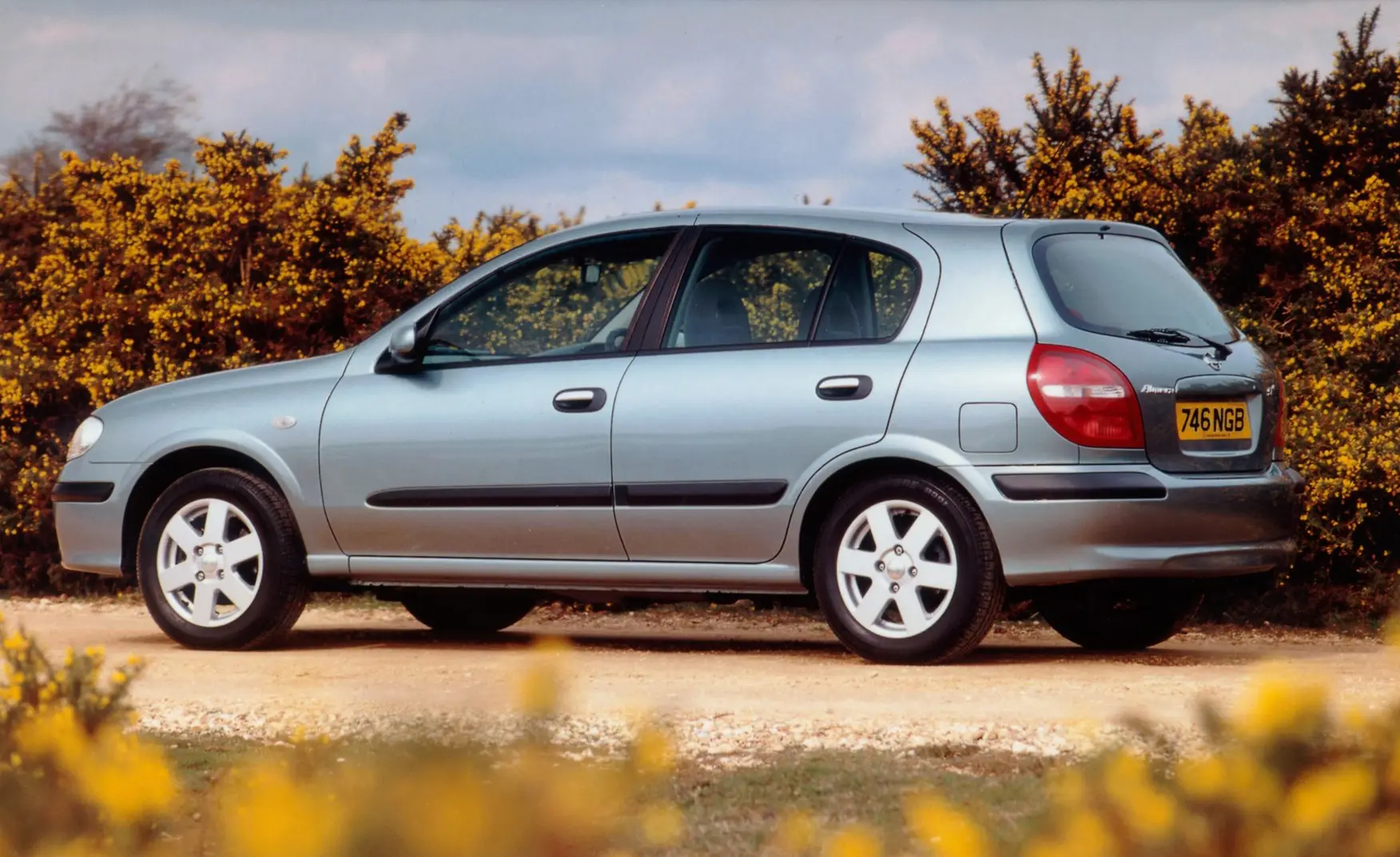 Nissan Almera Almera 1.8 Luxury 3