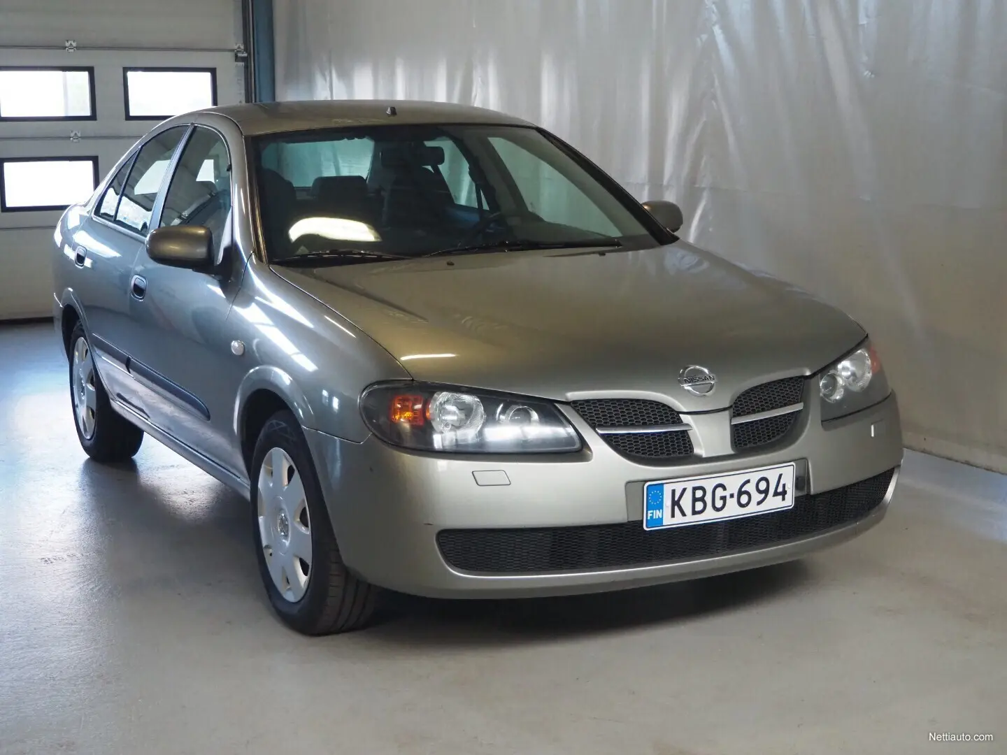 Nissan Almera Almera 1.5 Visia 4