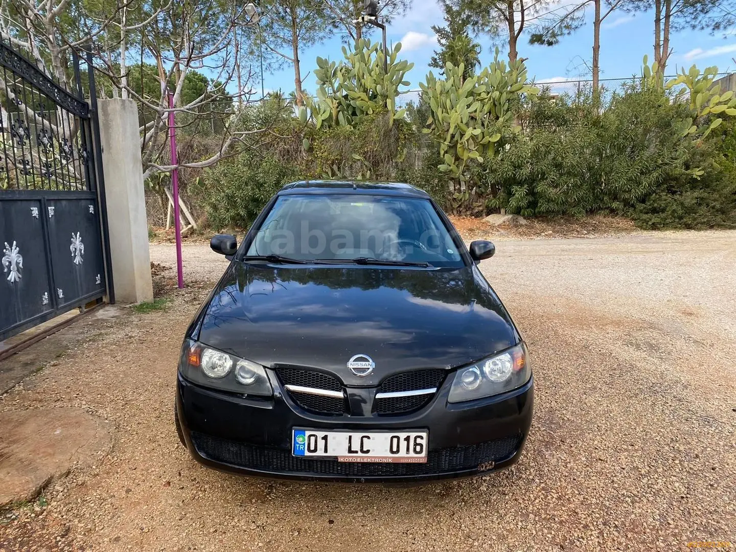 Nissan Almera Almera 1.5 Visia Plus 3