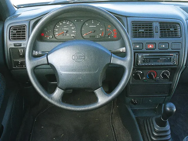 Nissan Almera Almera 1.6 SLX 3