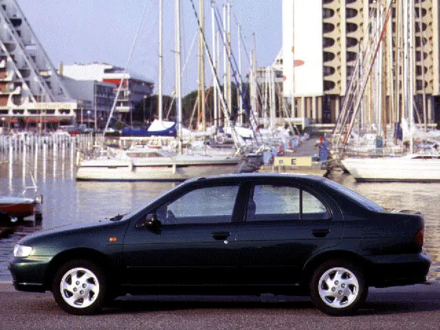 Nissan Almera Almera 1.6 SLX 5
