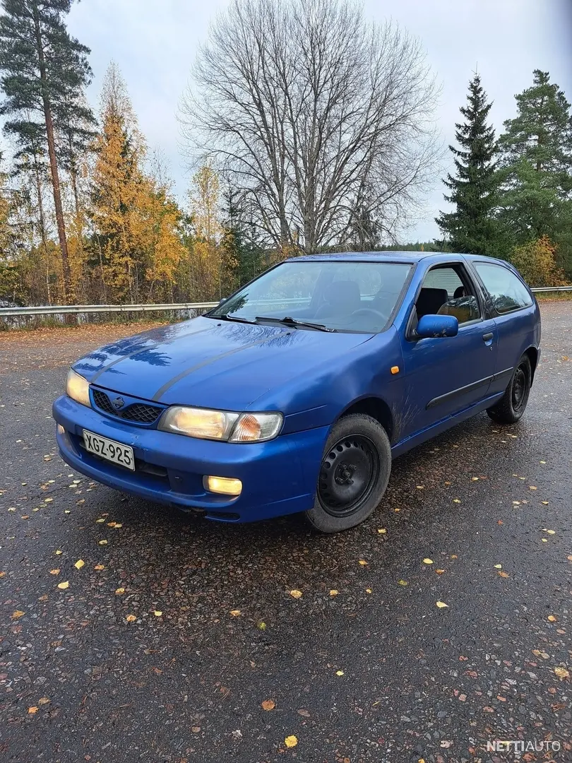 Nissan Almera Almera 1.6 SR 5