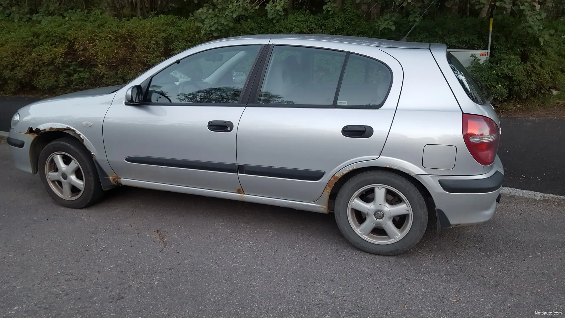 Nissan Almera Almera 1.8 Luxury 4