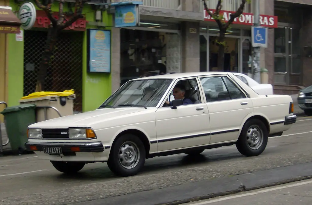 Nissan Bluebird Bluebird 2.0 GL 1