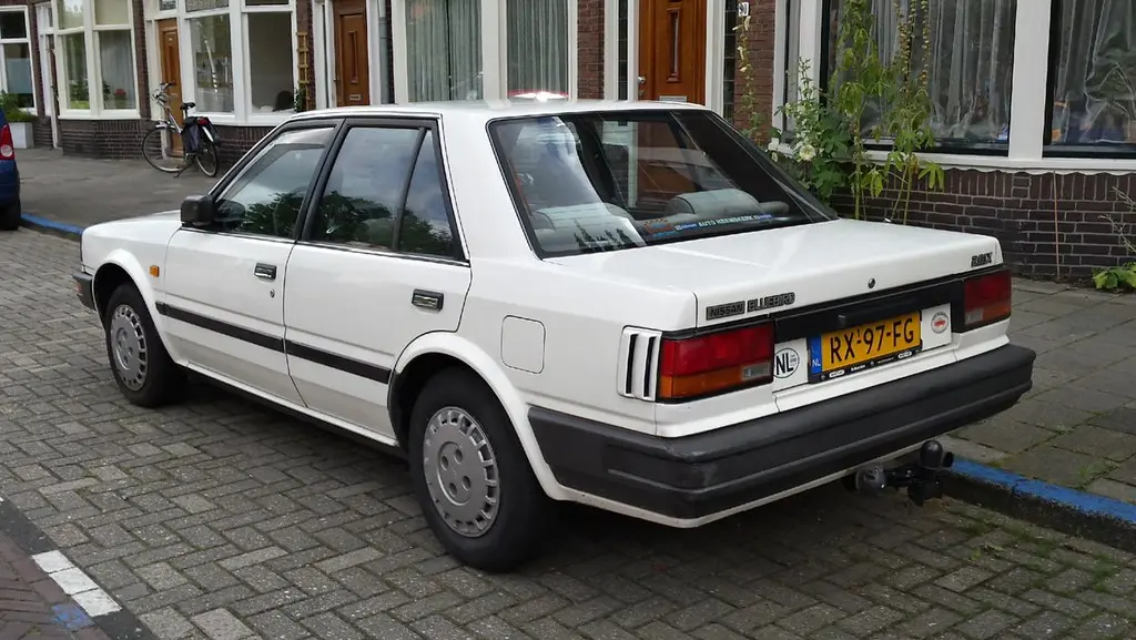 Nissan Bluebird Bluebird 2.0 GL 4