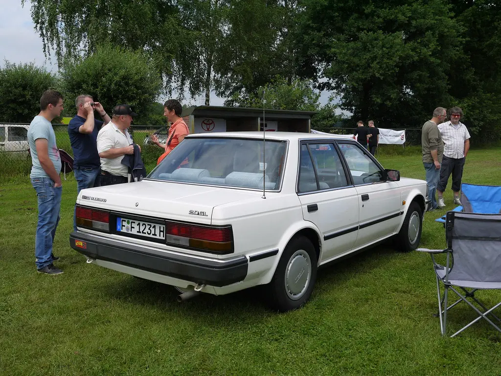 Nissan Bluebird Bluebird 2.0 GL 4