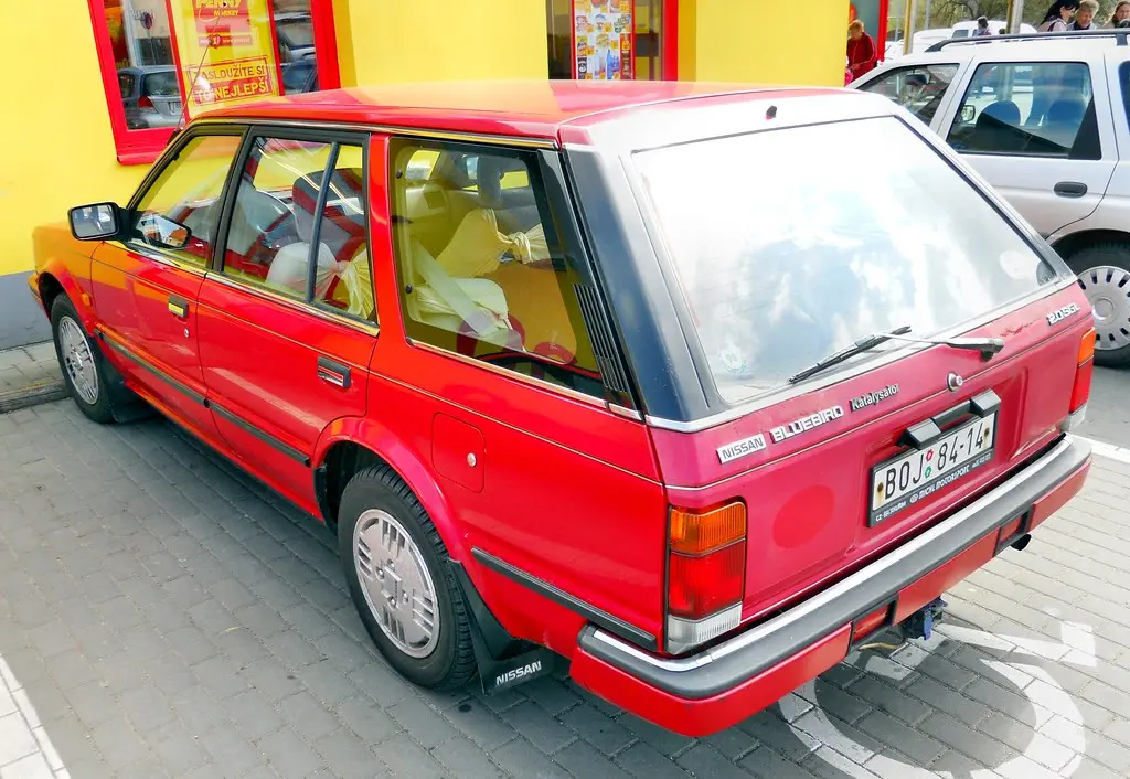 Nissan Bluebird Bluebird 2.0 GL Traveller 4