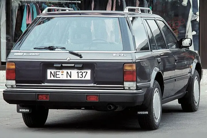 Nissan Bluebird Bluebird 2.0 GL Traveller 6