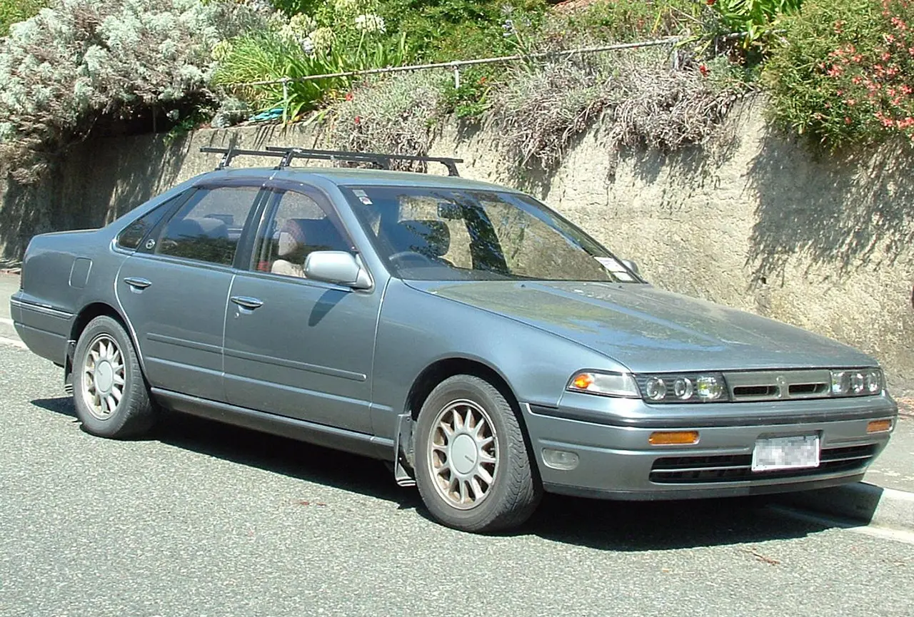 Nissan Cefiro Cefiro A31 2.5 3