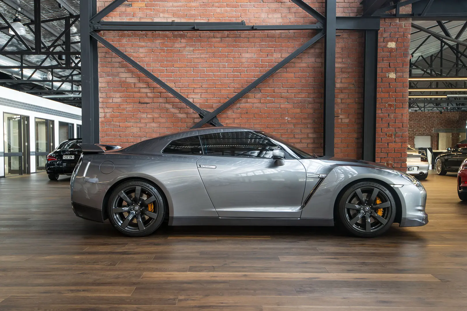 Nissan GT-R GT-R 3.8 R35 Premium Edition 5
