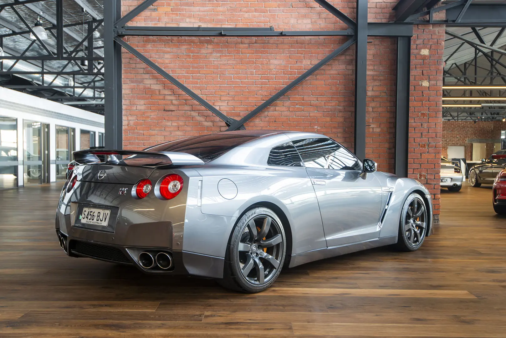 Nissan GT-R GT-R 3.8 R35 Premium Edition 6