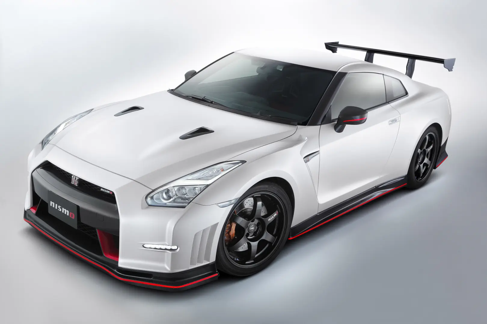 Nissan GT-R GT-R 3.8 V6 4WD R35 Nismo 4