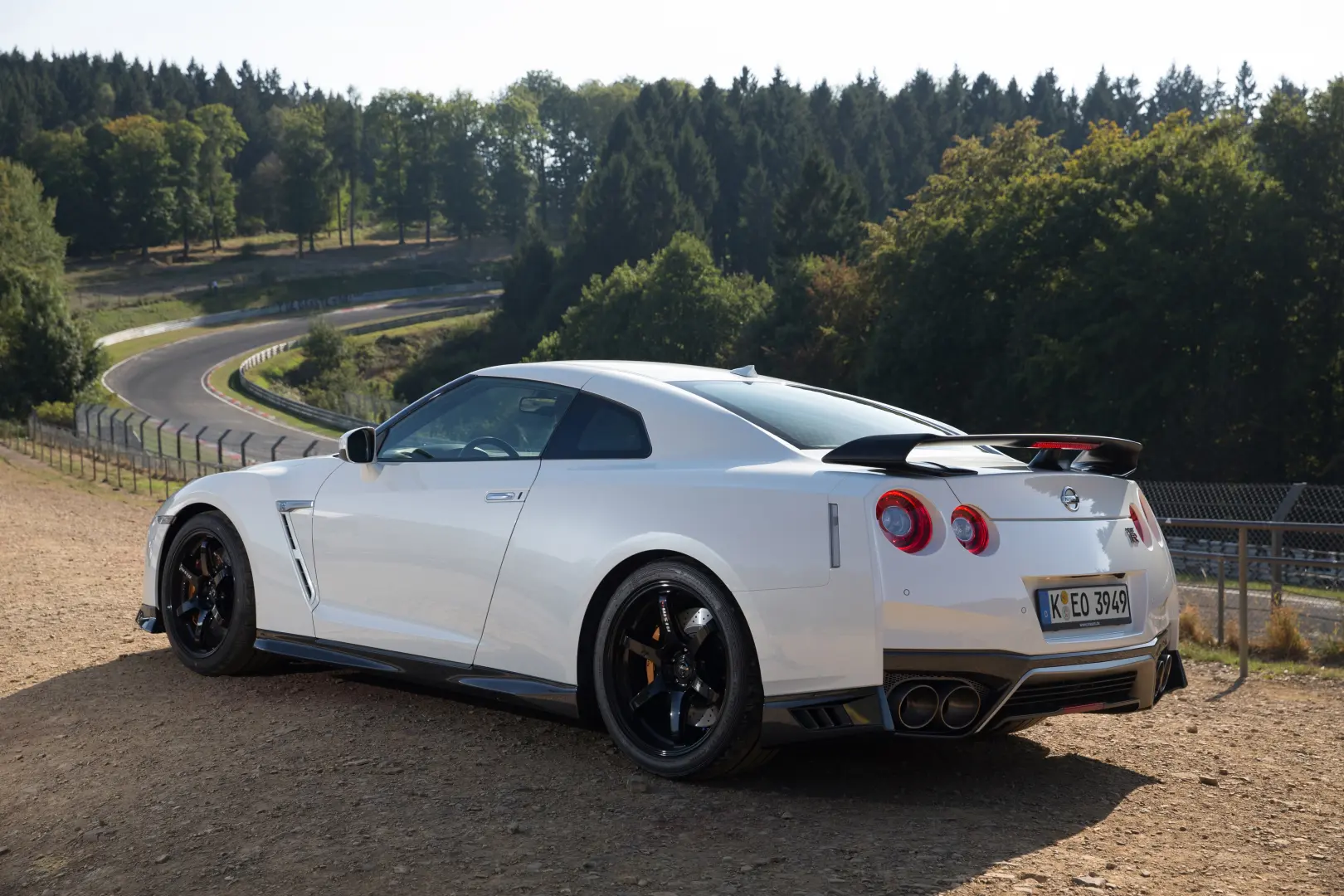 Nissan GT-R GT-R 3.8 V6 4WD R35 Track Edition 2