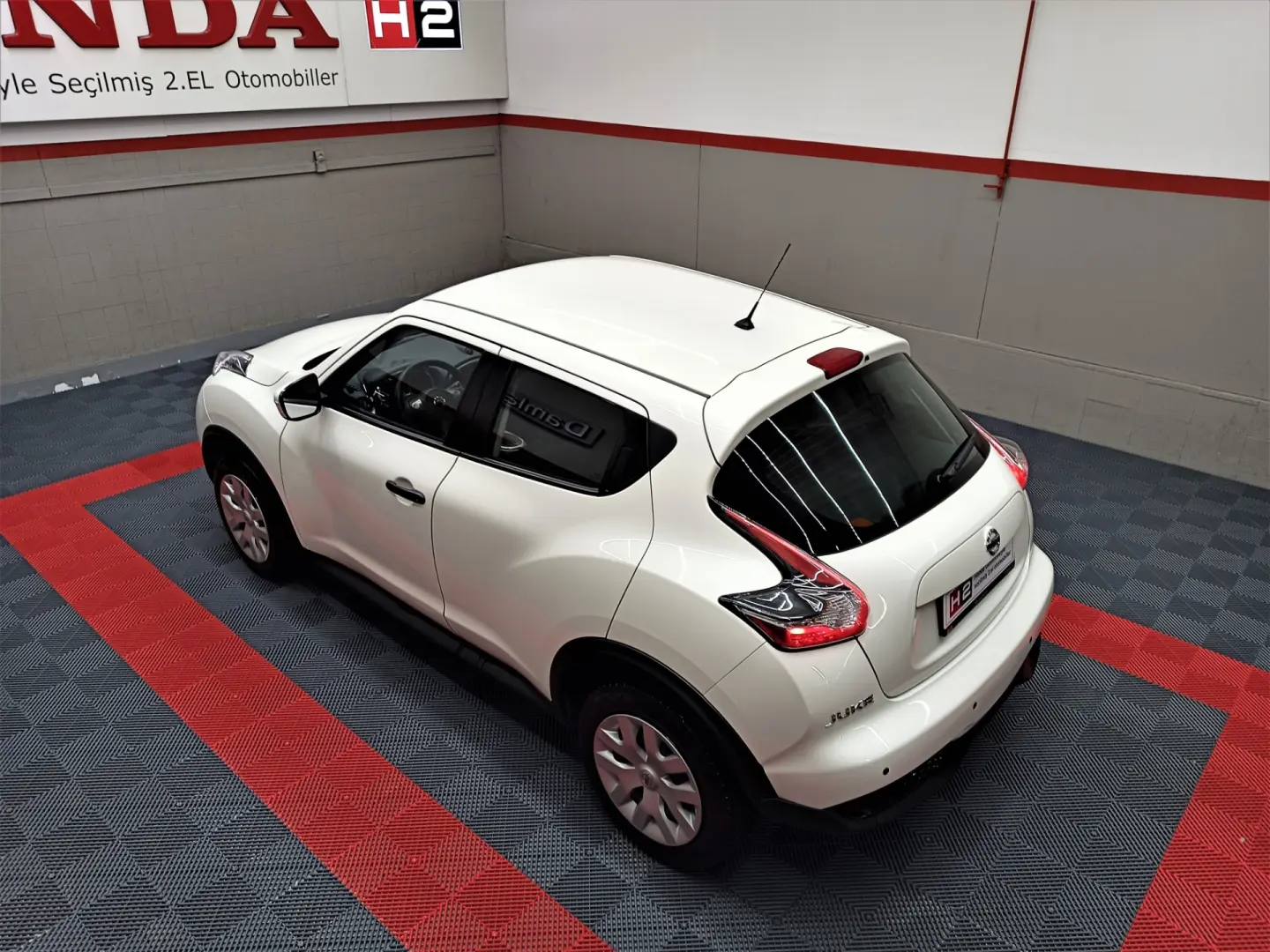 Nissan Juke Juke 1.6 4x2 Visia 6