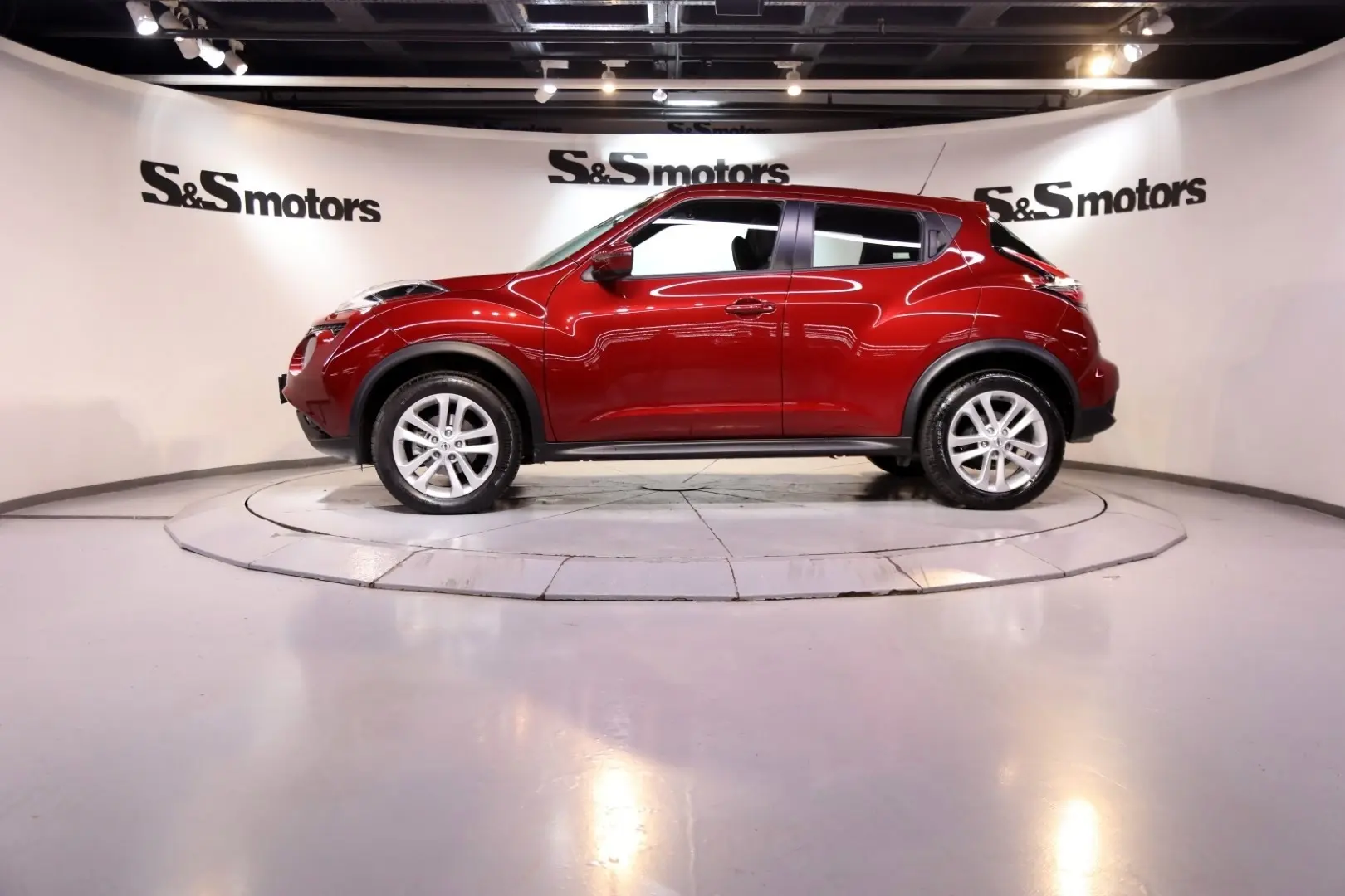 Nissan Juke Juke 1.6 Sky Pack Rhythm CVT 6