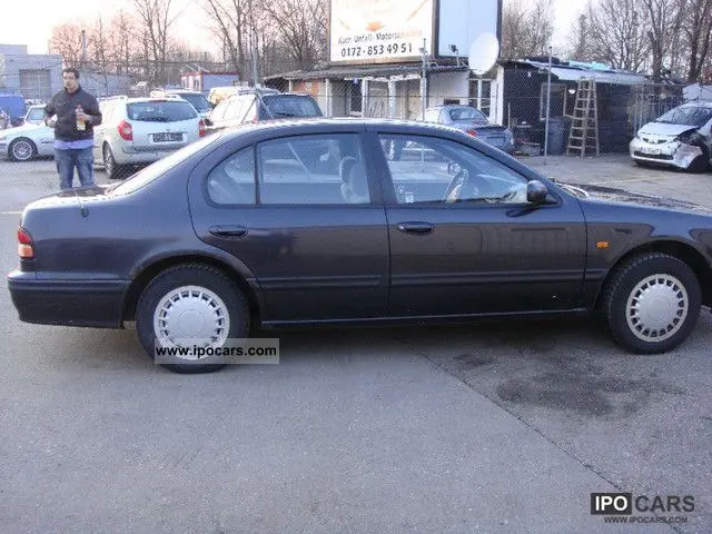 Nissan Maxima Maxima QX 2.0 V6 SE 4