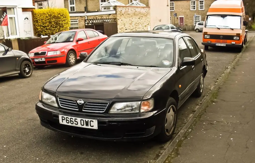 Nissan Maxima Maxima QX 2.0 V6 SE 3
