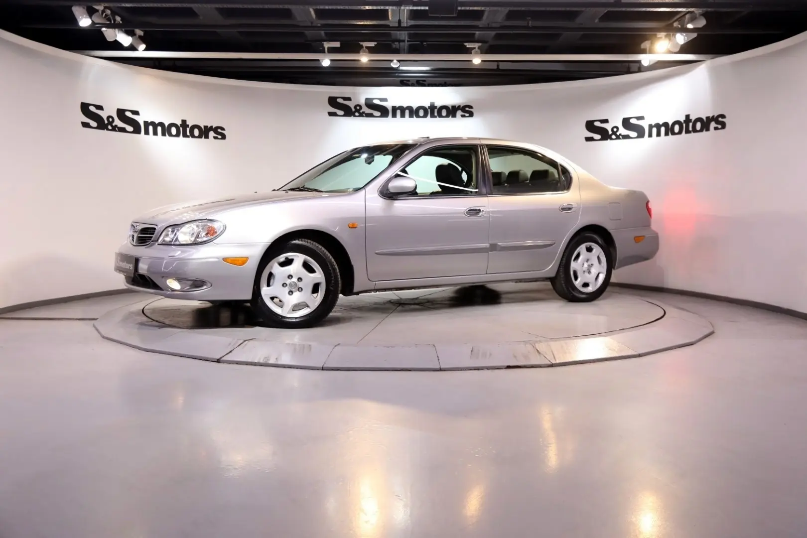 Nissan Maxima Maxima QX 2.0 V6 SE Limited 7