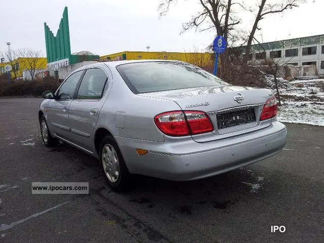 Nissan Maxima Maxima QX 2.0 V6 3
