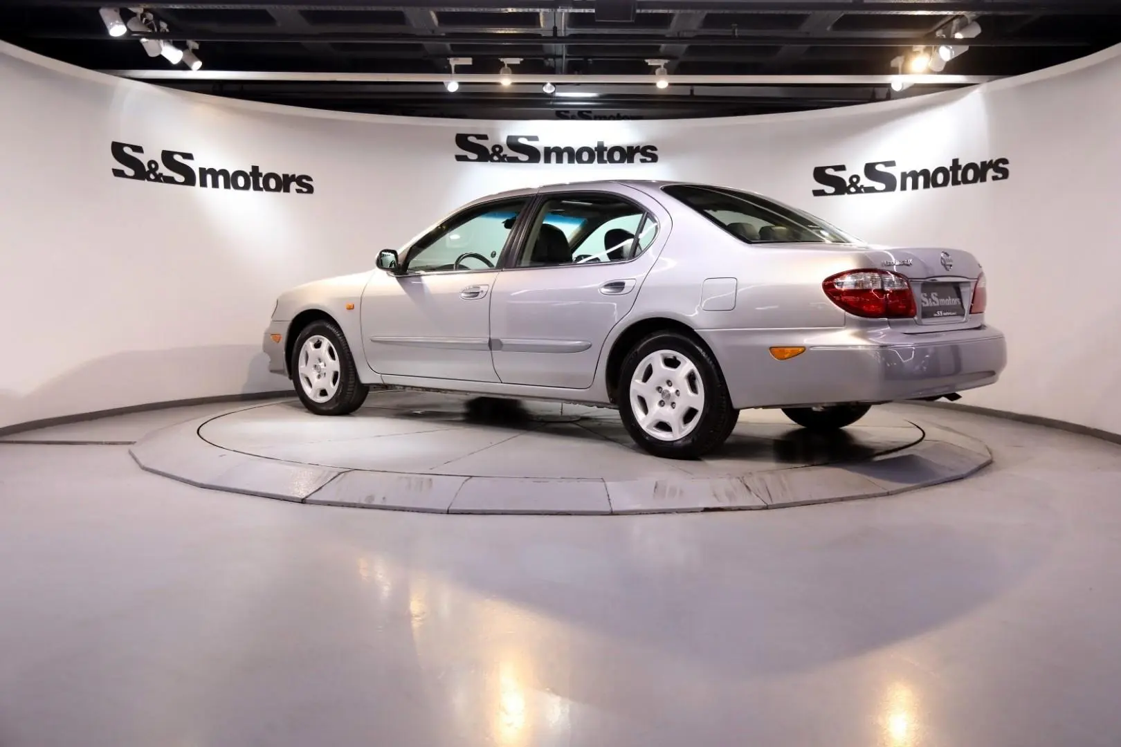 Nissan Maxima Maxima QX 2.0 V6 SE Limited 7