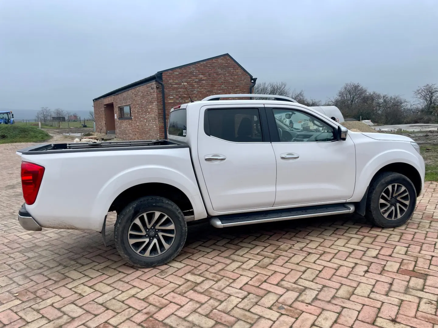 Nissan Navara Navara 2.3 dCi 160 4x2 Tekna 2