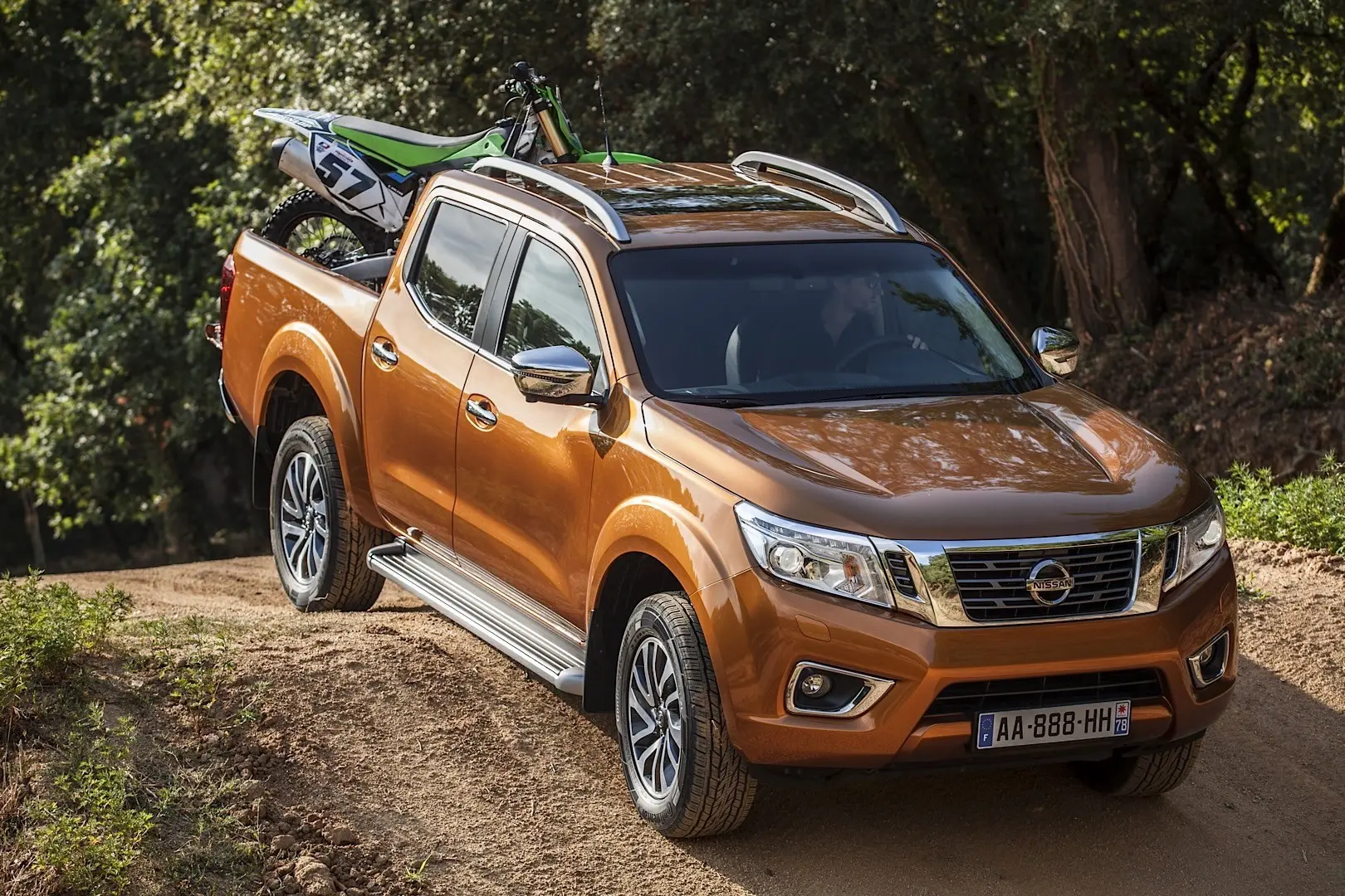 Nissan Navara Navara 2.3 dCi 160 4x4 Tekna 6