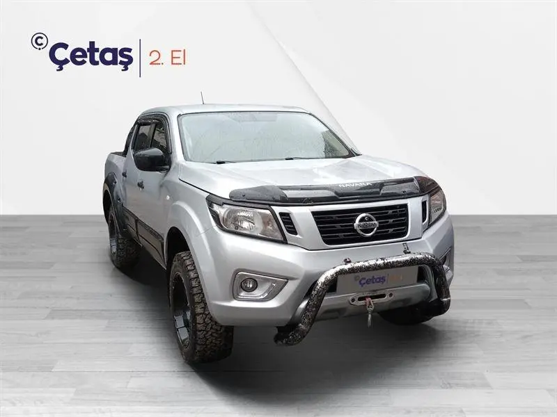 Nissan Navara Navara 2.3 dCi 160 4x4 Visia 3