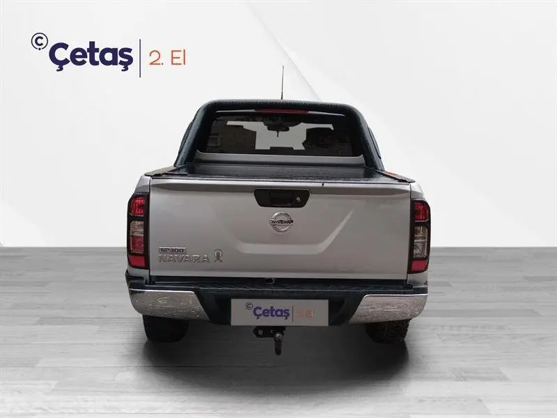 Nissan Navara Navara 2.3 dCi 160 4x4 Visia 5