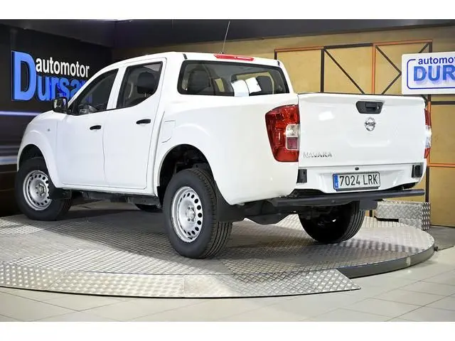 Nissan Navara Navara 2.3 dCi 163 4x4 Visia 4