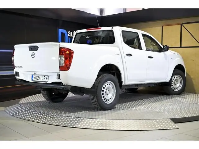 Nissan Navara Navara 2.3 dCi 163 4x4 Visia 5