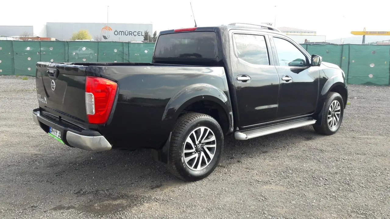 Nissan Navara Navara 2.3 dCi 190 4x4 Platinum 4