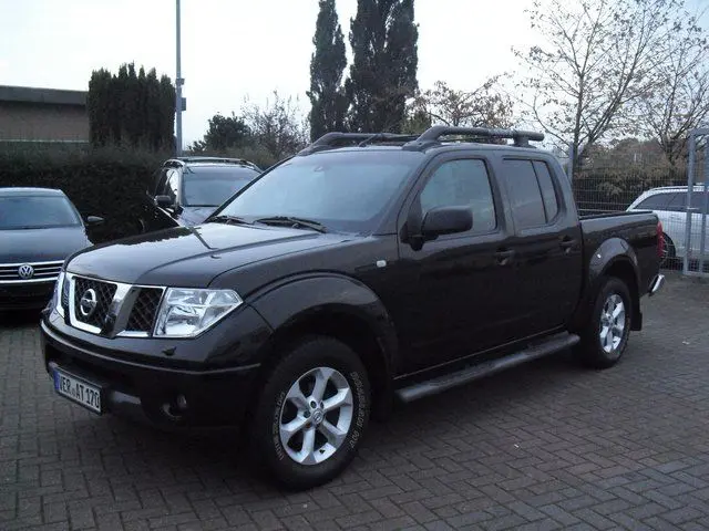 Nissan Navara Navara 2.5 D 4x4 LE Platinum Comfort Pack 7