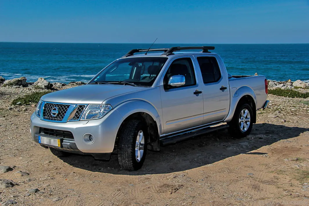 Nissan Navara Navara 2.5 D 4x4 SE 6