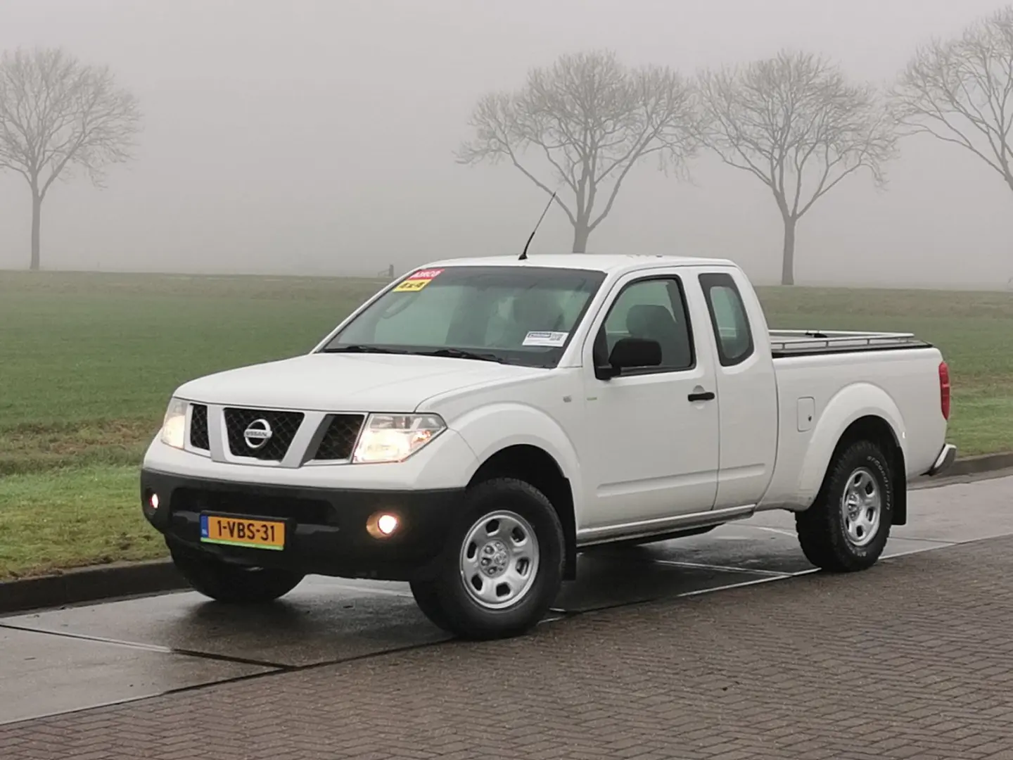 Nissan Navara Navara 2.5 D 4x2 SE 2