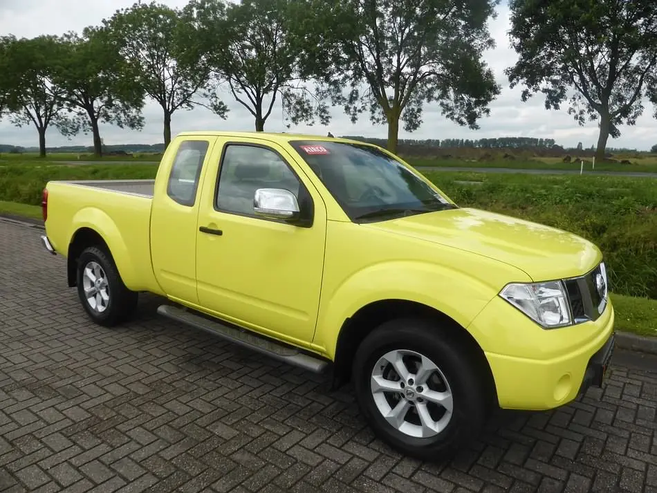 Nissan Navara Navara 2.5 D 4x4 SE 5